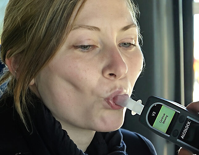 Etilometro: Cos’è, Come funziona e quale scegliere